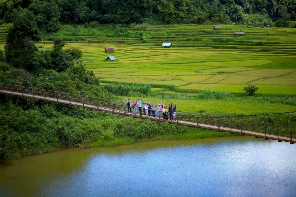 Cầu treo Kon Tu Rằng 